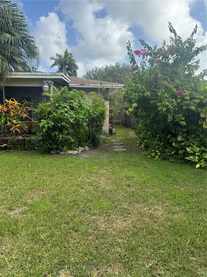 8121 SW 205th St, Cutler Bay, FL 33189 Photo