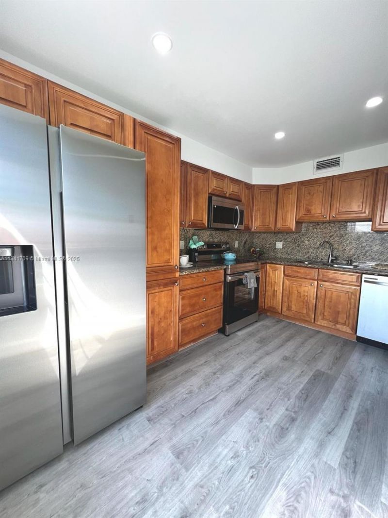 4020 Lincoln A, Unit 4020, Boca Raton, FL 33434 Photo