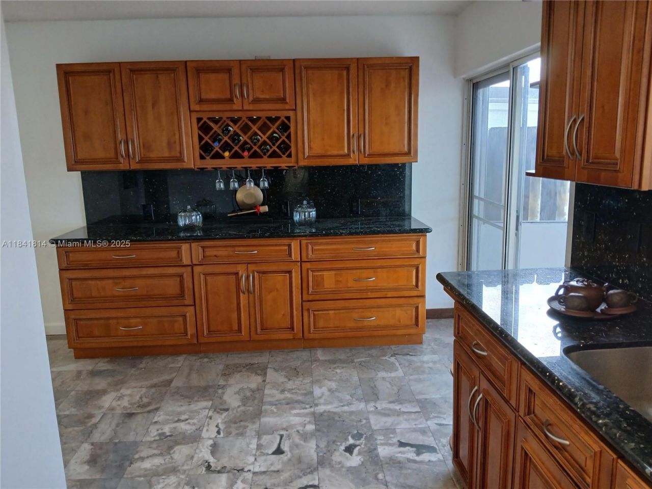 7467 NW 169th Ln, Hialeah, FL 33015 Photo