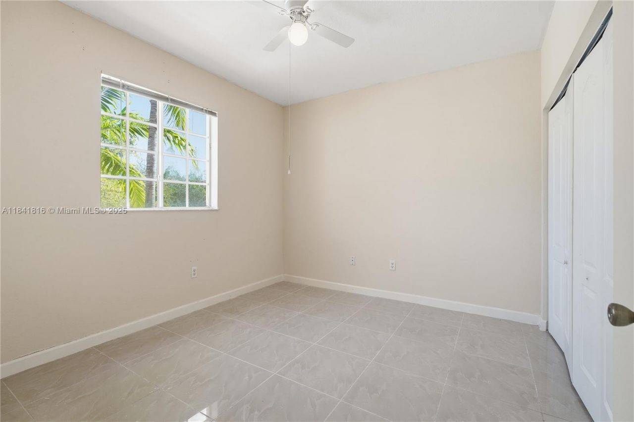 21460 SW 85th Passage, Cutler Bay, FL 33189 Photo