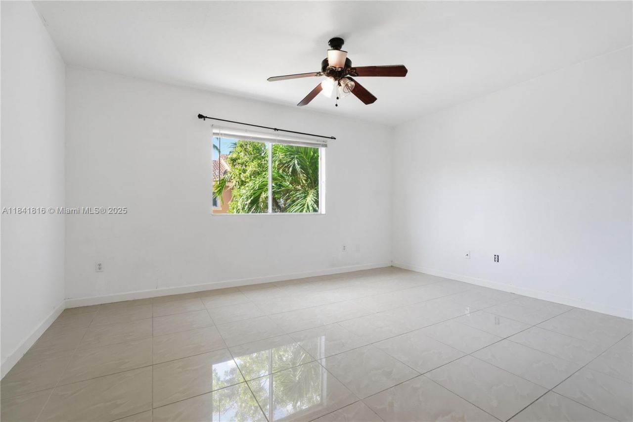 21460 SW 85th Passage, Cutler Bay, FL 33189 Photo