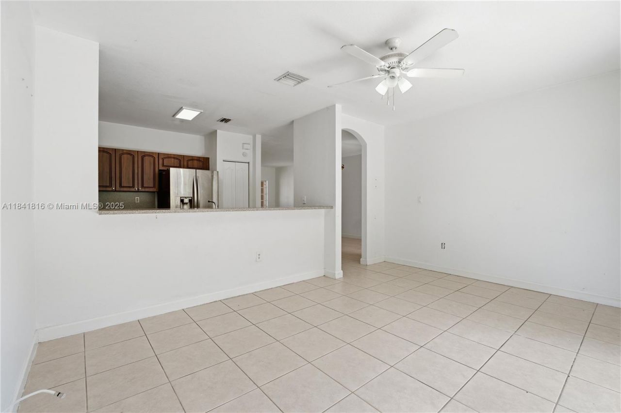 21460 SW 85th Passage, Cutler Bay, FL 33189 Photo