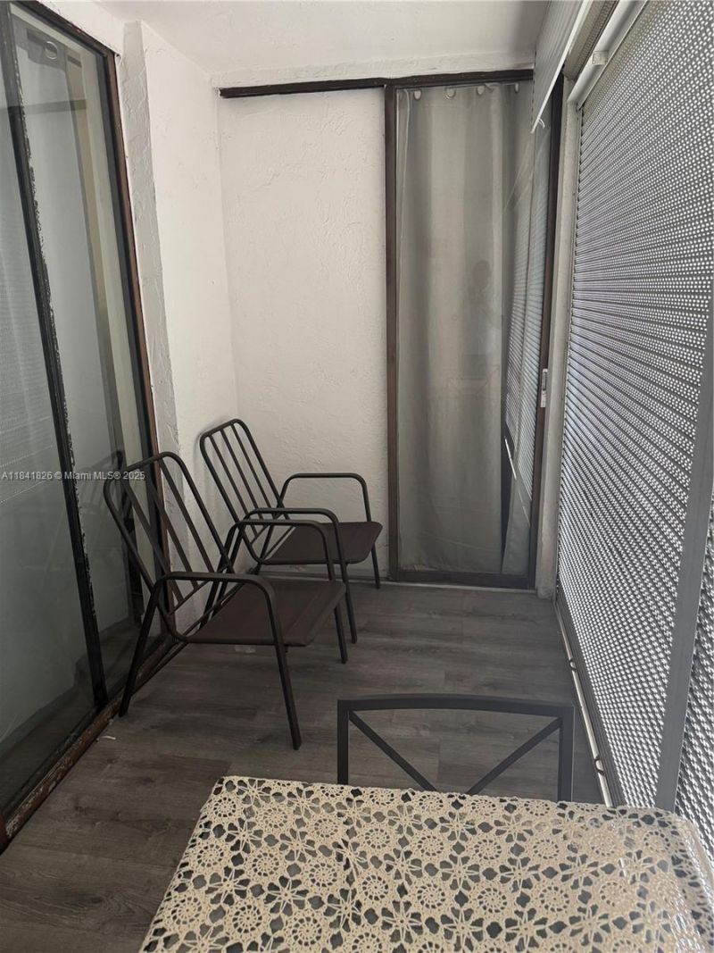 2841 Somerset Dr, Unit 312, Lauderdale Lakes, FL 33311 Photo