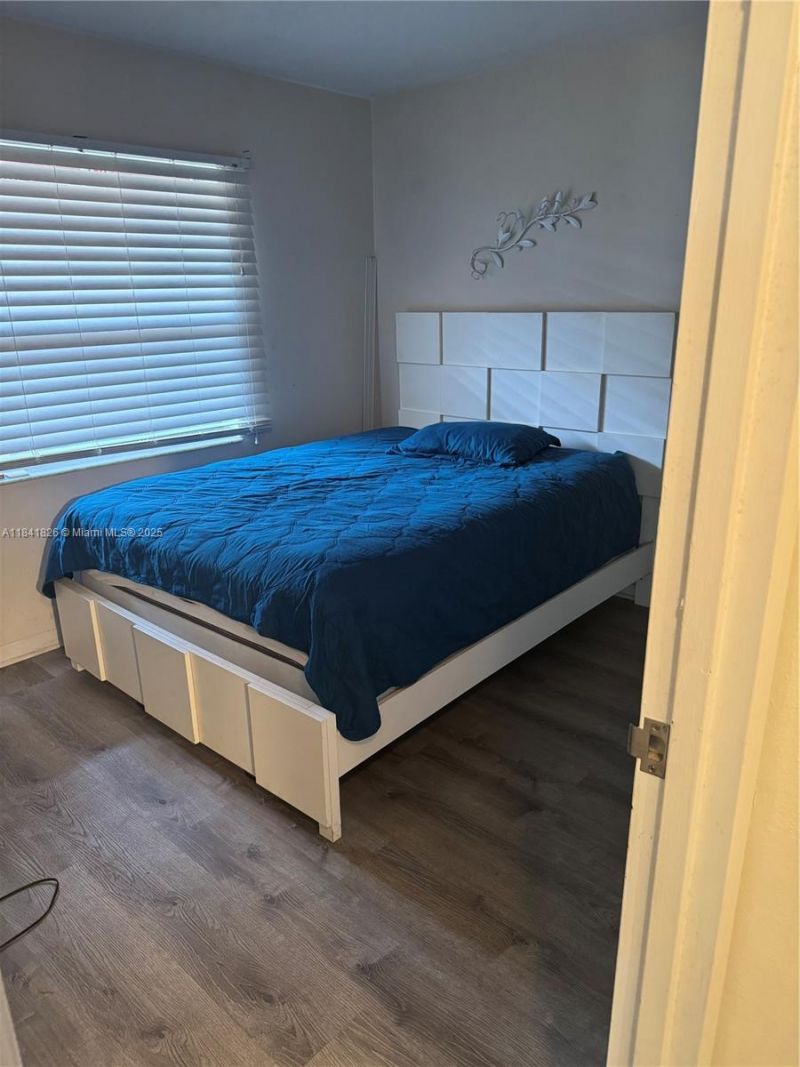 2841 Somerset Dr, Unit 312, Lauderdale Lakes, FL 33311 Photo