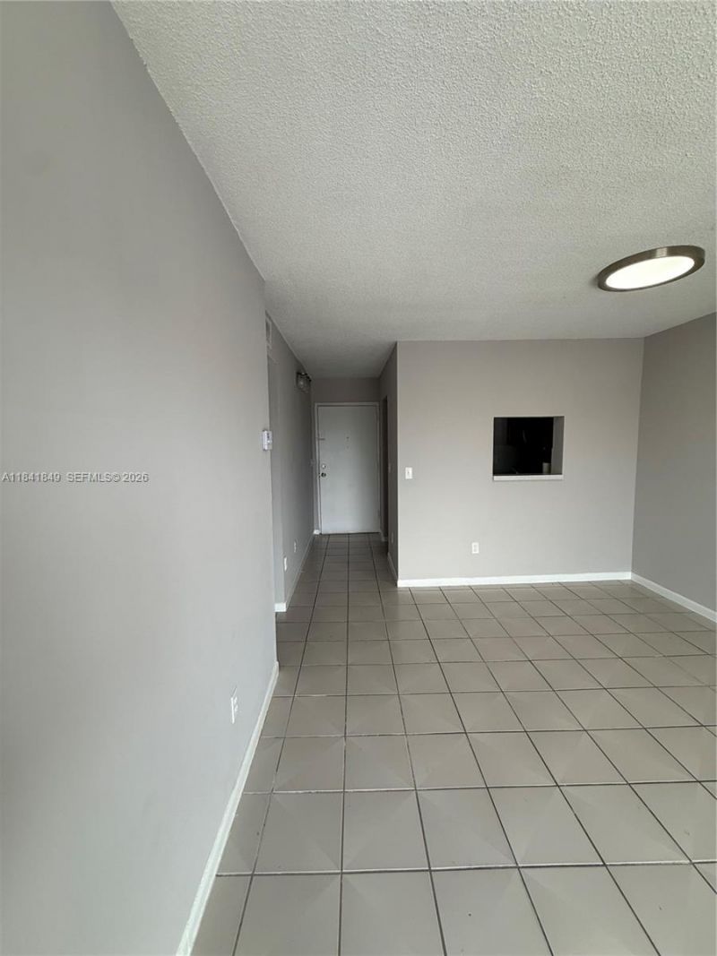 6820 W Flagler St, Unit 407, Miami, FL 33144 Photo