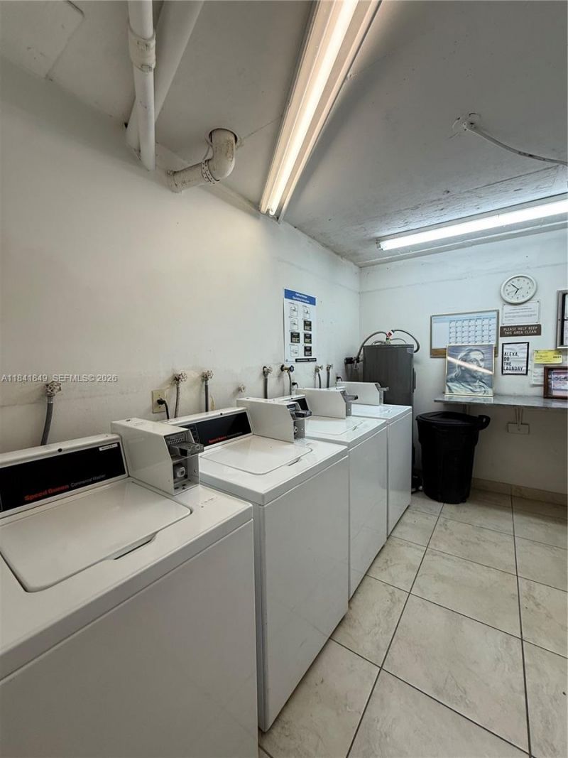 6820 W Flagler St, Unit 407, Miami, FL 33144 Photo