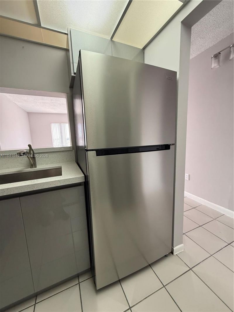 6820 W Flagler St, Unit 407, Miami, FL 33144 Photo