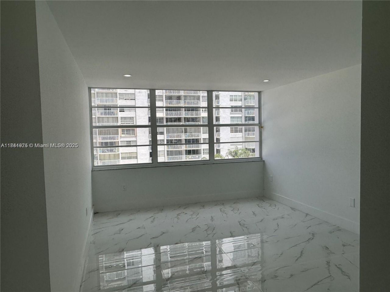 18031 Biscayne Blvd, Unit 502, Aventura, FL 33160 Photo