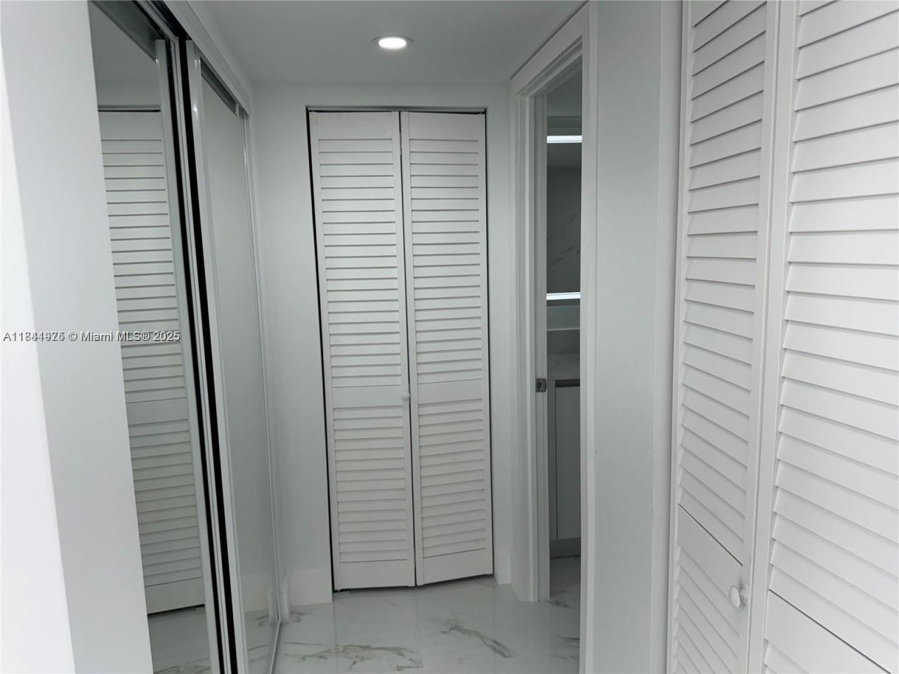 18031 Biscayne Blvd, Unit 502, Aventura, FL 33160 Photo