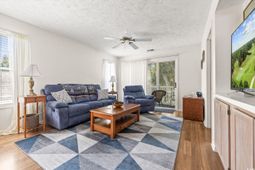 553 White River Dr. photo 4