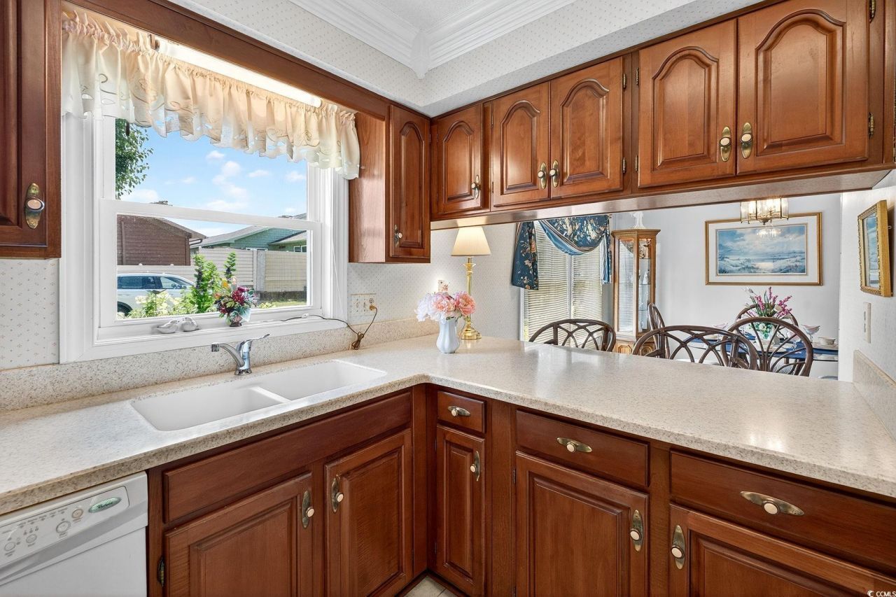 736 Cypress Ln. Photo 14
