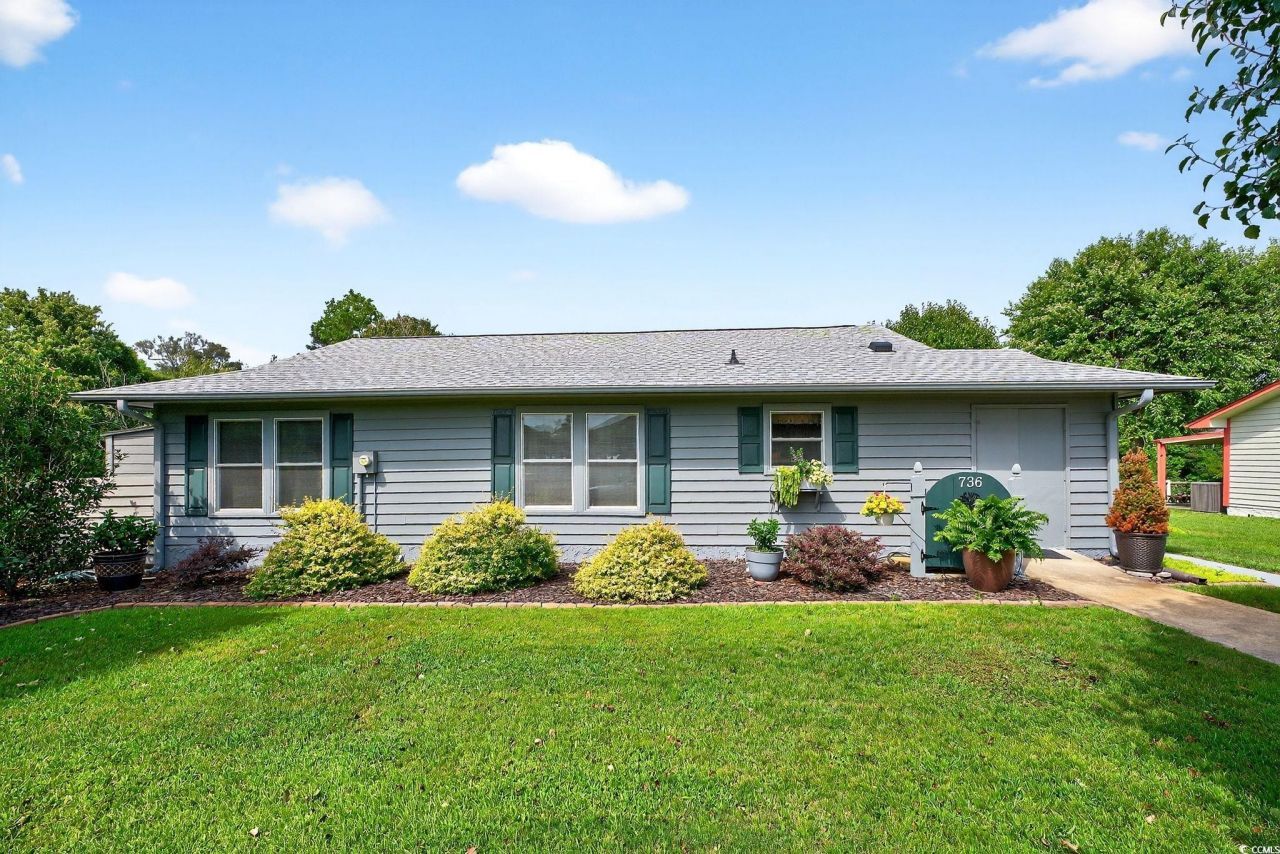 736 Cypress Ln. Photo 3