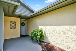 736 Cypress Ln. photo 4