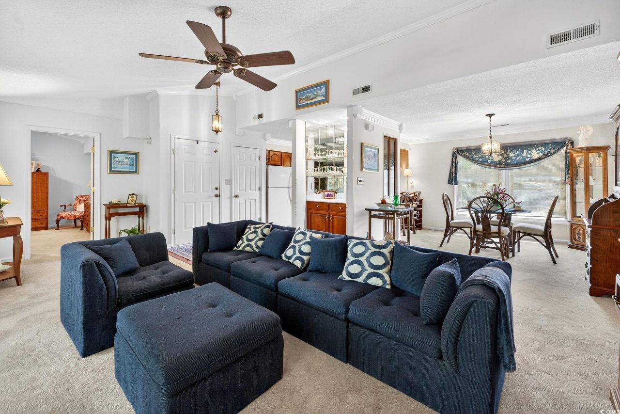 736 Cypress Ln. Photo 9