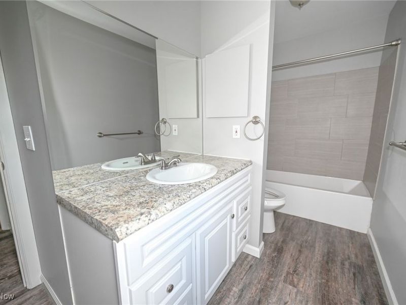 17672 Eastbrook Trail, Chagrin Falls, OH 44023 Photo 10
