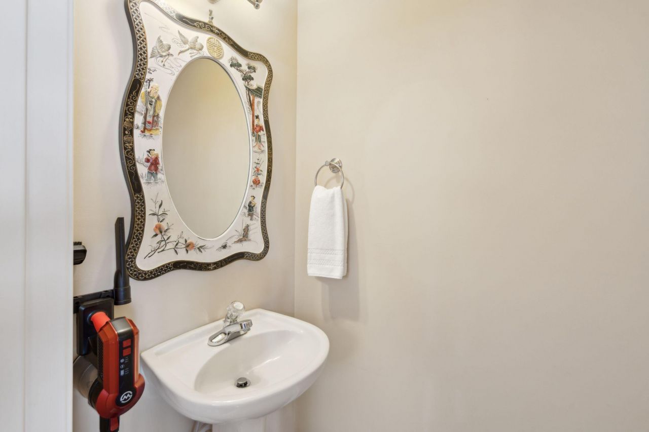 1678 Lauda Drive Photo 35