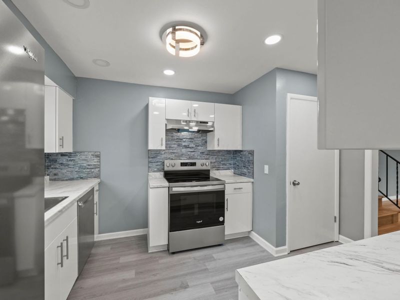 1677 Kenview Road, Columbus, OH 43209 Photo 14