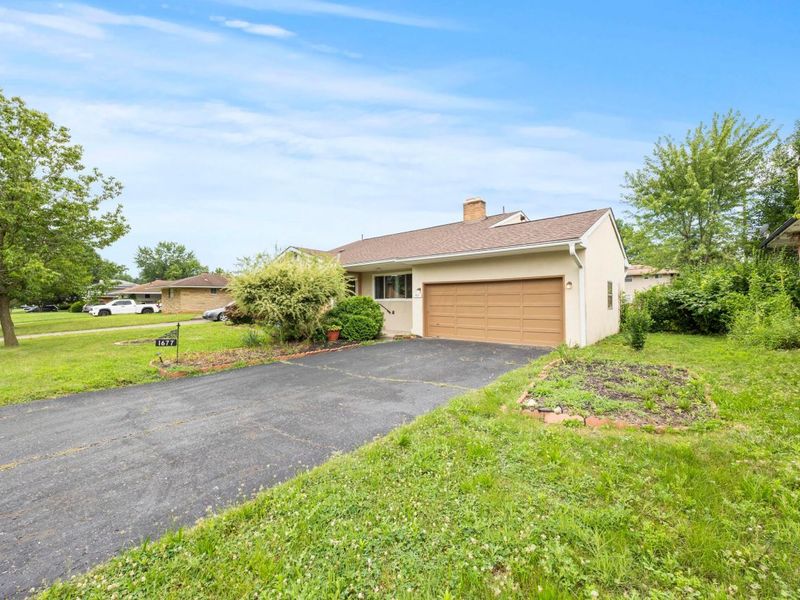 1677 Kenview Road, Columbus, OH 43209 Photo 4