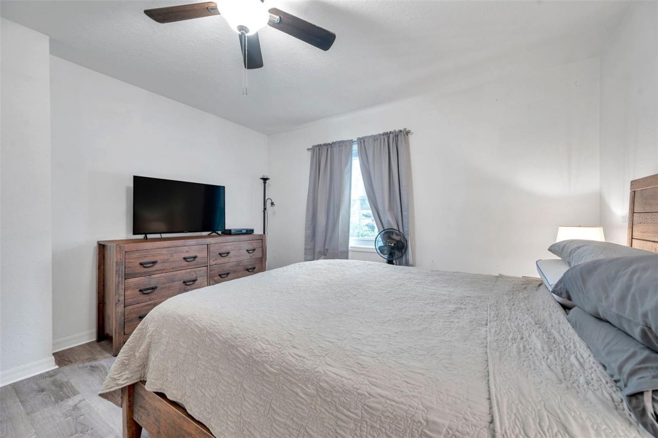 121 Seahorse Drive Se, Unit A, Saint Petersburg, FL 33705 Photo