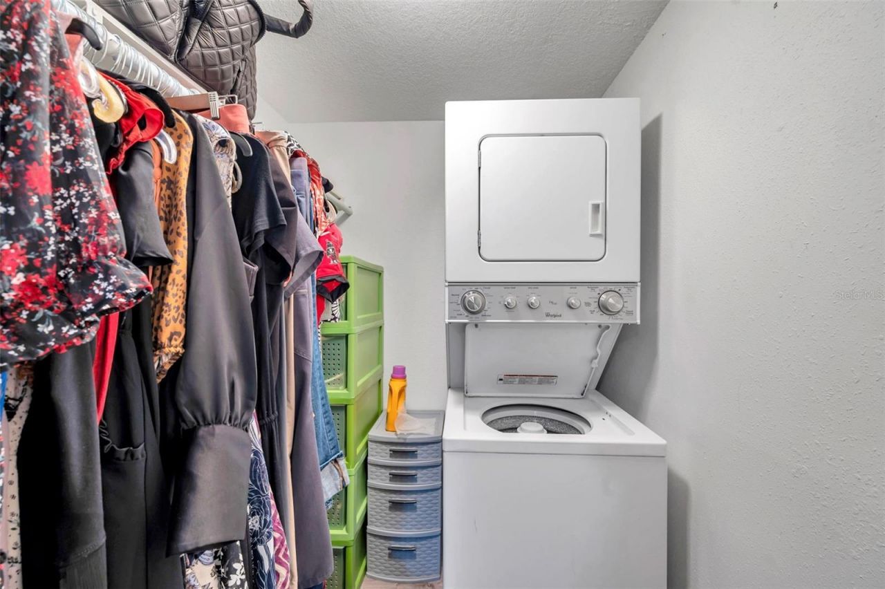 121 Seahorse Drive Se, Unit A, Saint Petersburg, FL 33705 Photo