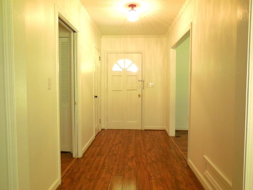 2354 Griffith Drive Photo 6