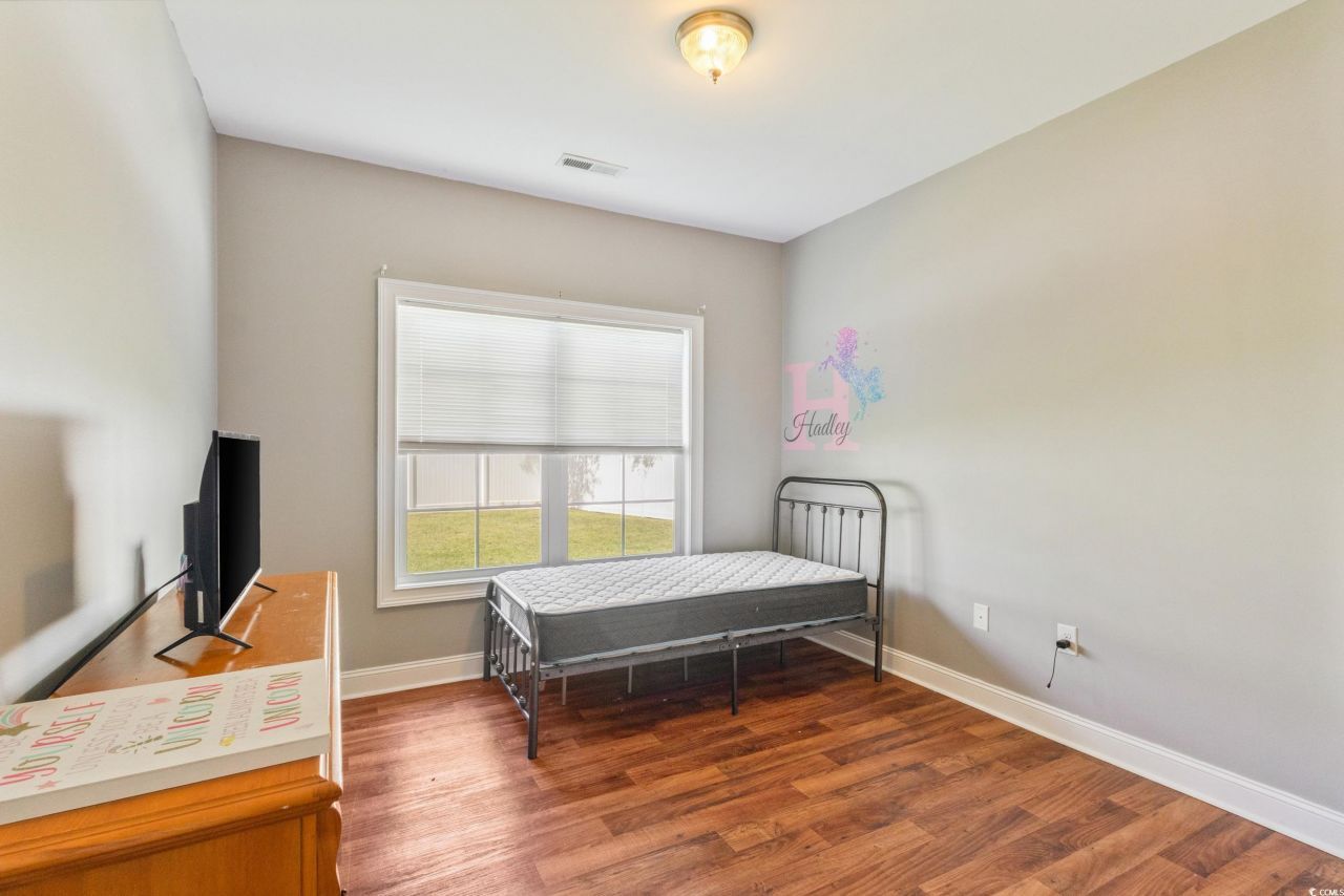 221 Maple Oak Dr. Photo 21