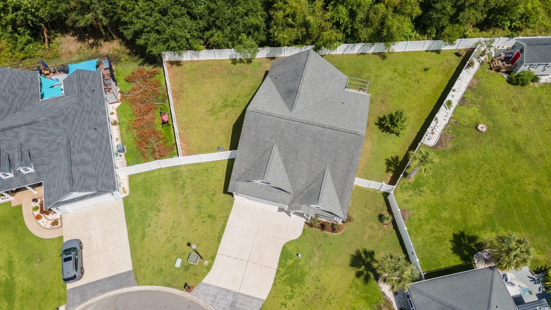 221 Maple Oak Dr. Photo 24
