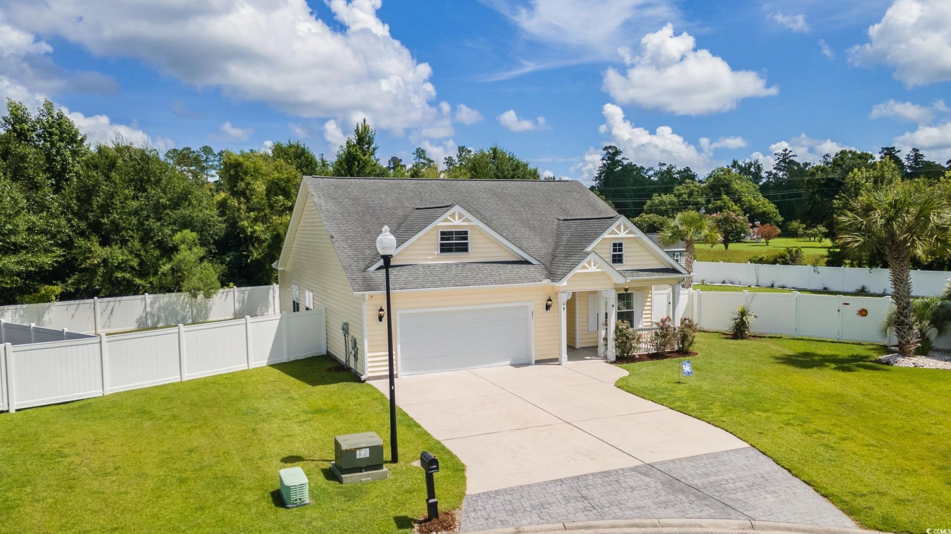 221 Maple Oak Dr. Photo 26