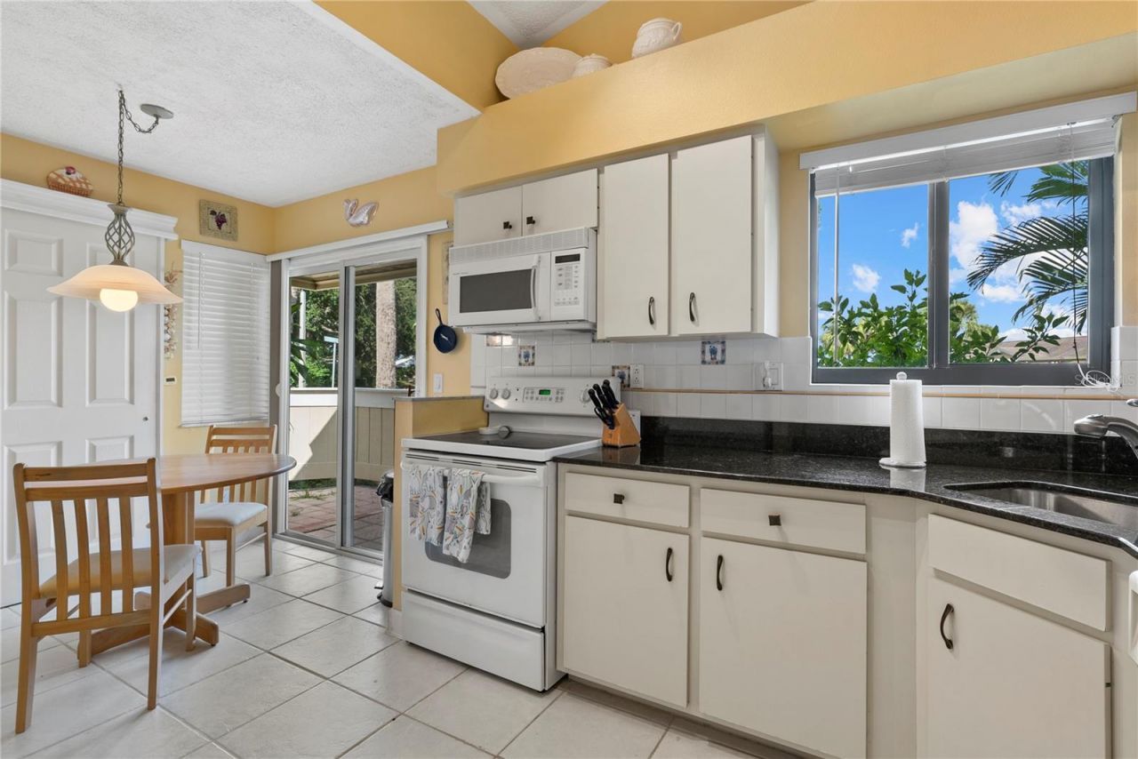 3001 Seawind Circle, Unit 10C, Venice, FL 34293 Photo