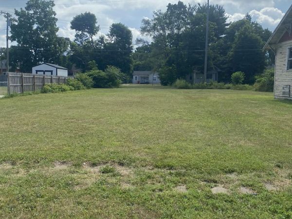 1045 Broadway, Benton Harbor, MI 49022