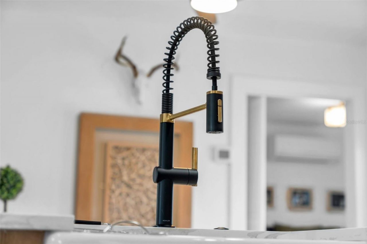 121 28th Avenue Ne, Saint Petersburg, FL 33704 Photo