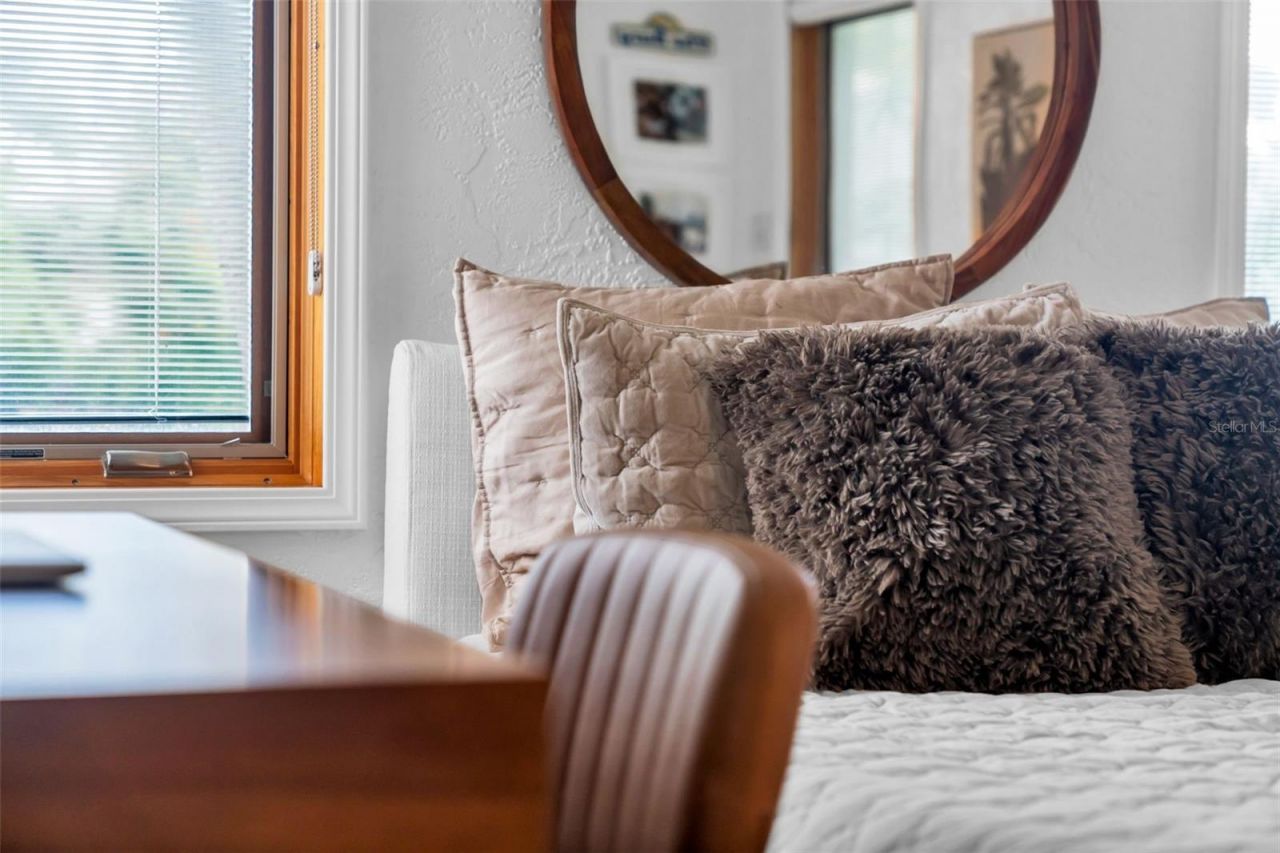 121 28th Avenue Ne, Saint Petersburg, FL 33704 Photo