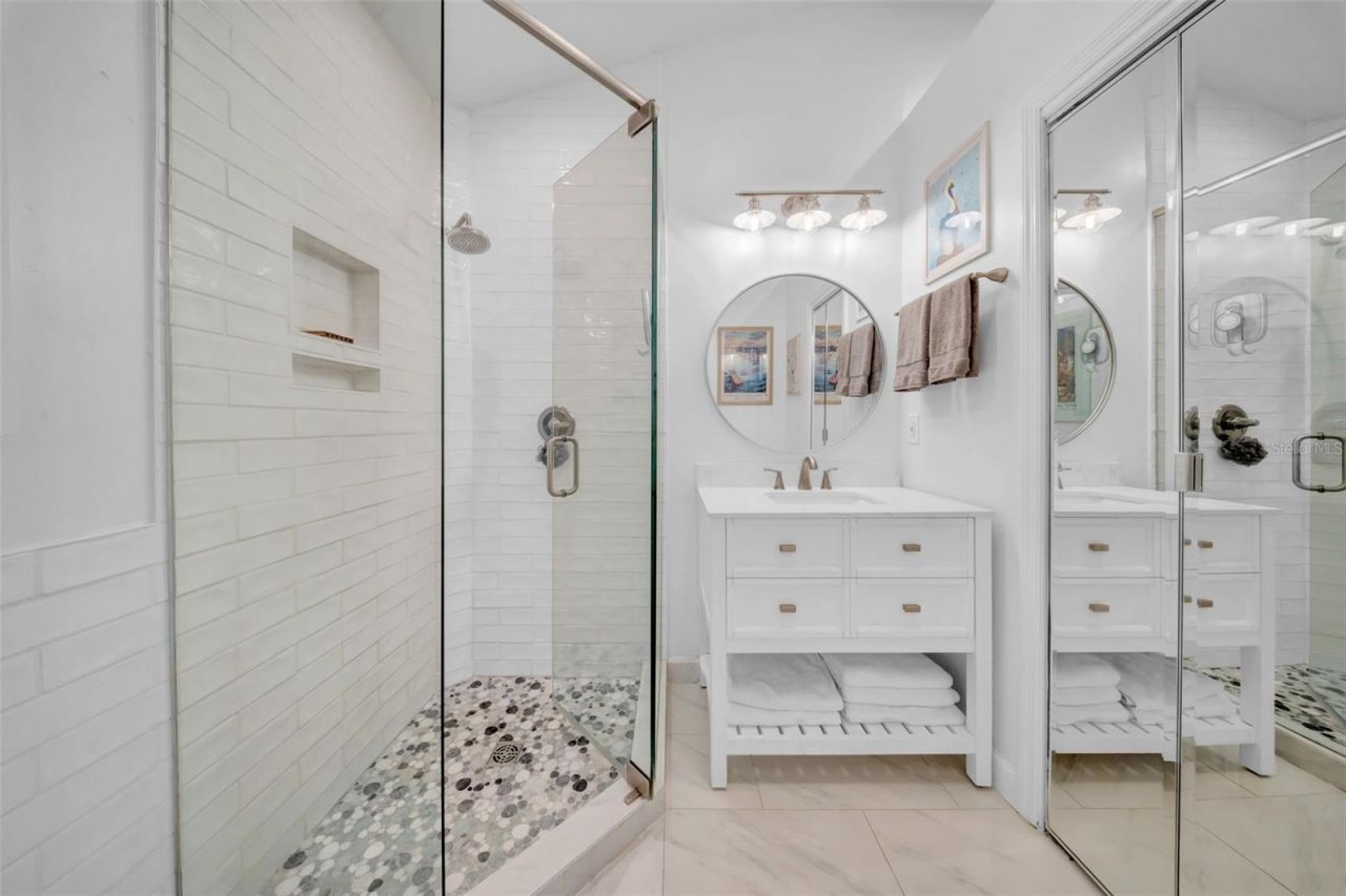 121 28th Avenue Ne, Saint Petersburg, FL 33704 Photo