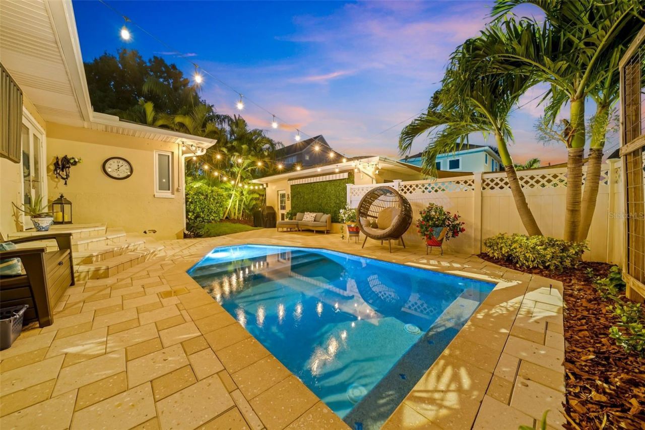 121 28th Avenue Ne, Saint Petersburg, FL 33704 Photo