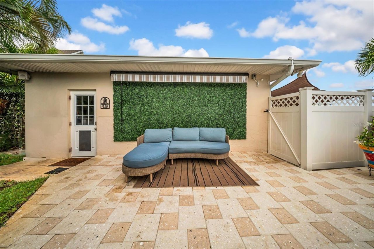 121 28th Avenue Ne, Saint Petersburg, FL 33704 Photo