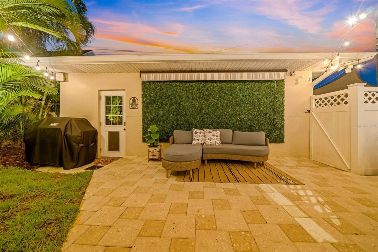 121 28th Avenue Ne, Saint Petersburg, FL 33704 Photo