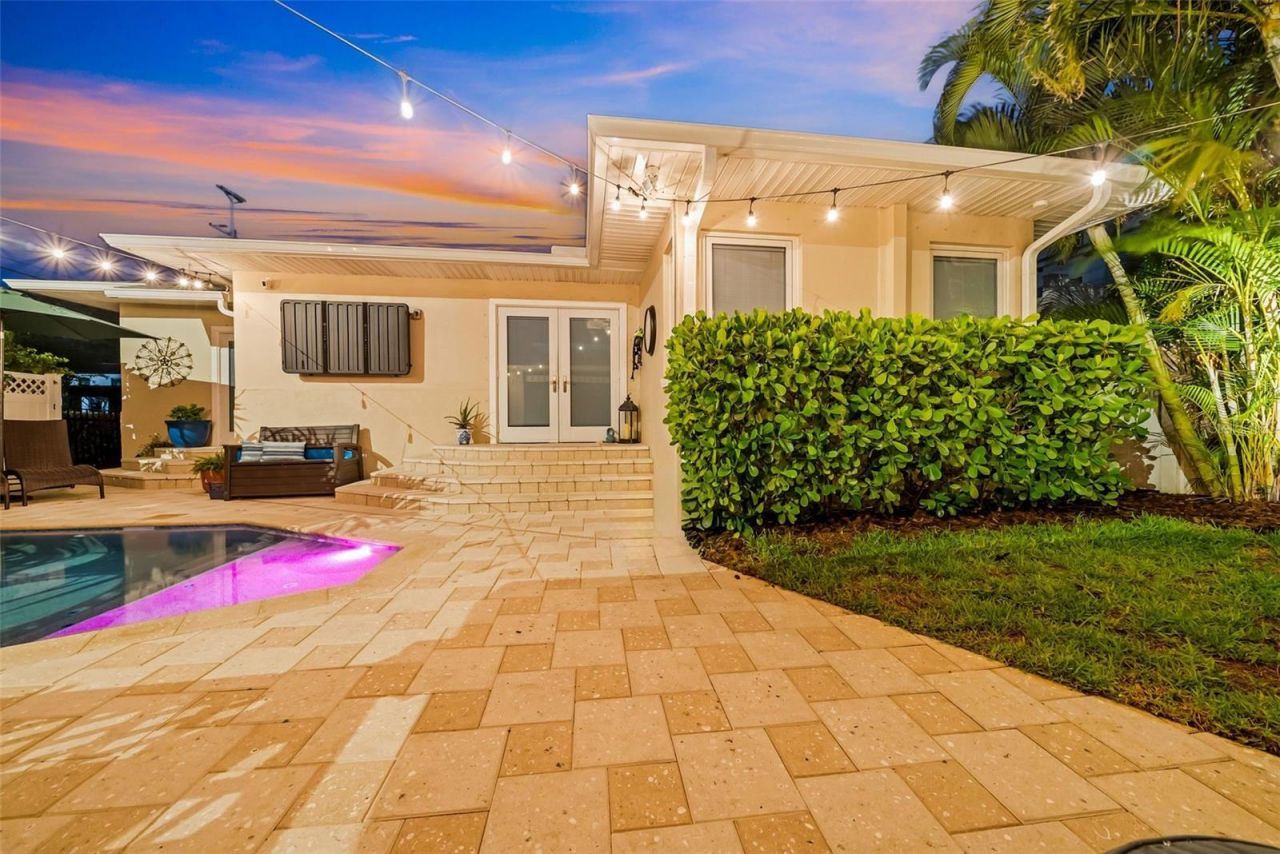 121 28th Avenue Ne, Saint Petersburg, FL 33704 Photo