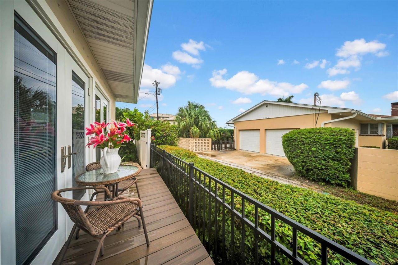 121 28th Avenue Ne, Saint Petersburg, FL 33704 Photo