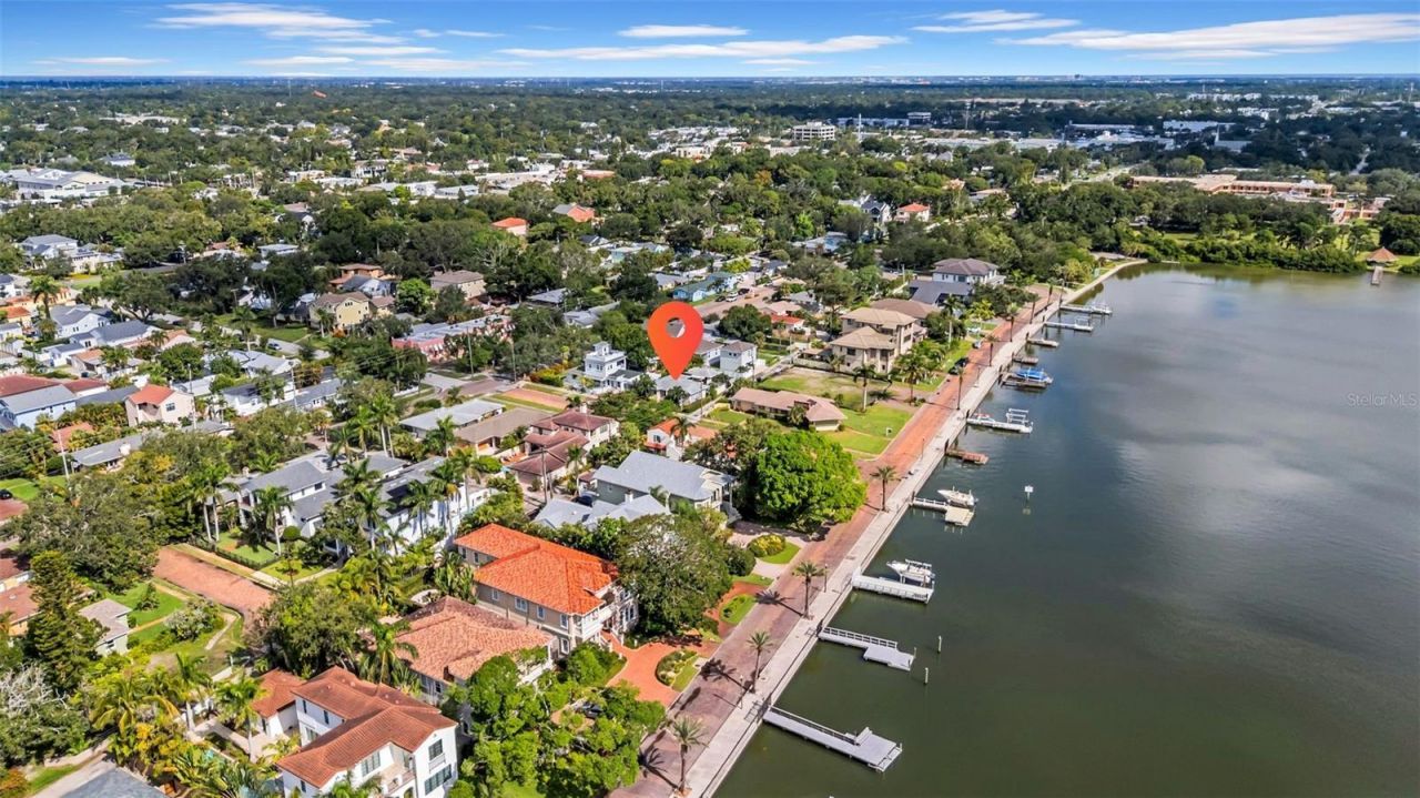 121 28th Avenue Ne, Saint Petersburg, FL 33704 Photo