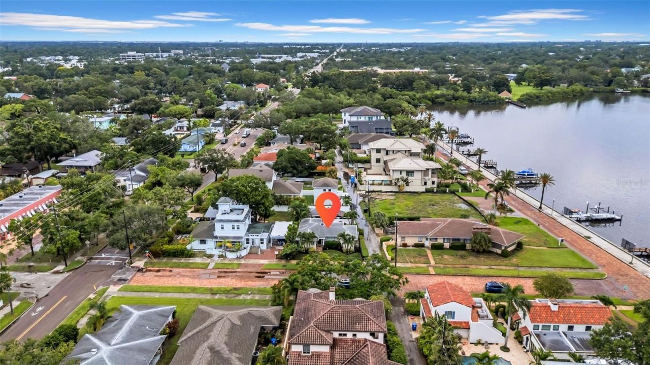 121 28th Avenue Ne, Saint Petersburg, FL 33704 Photo