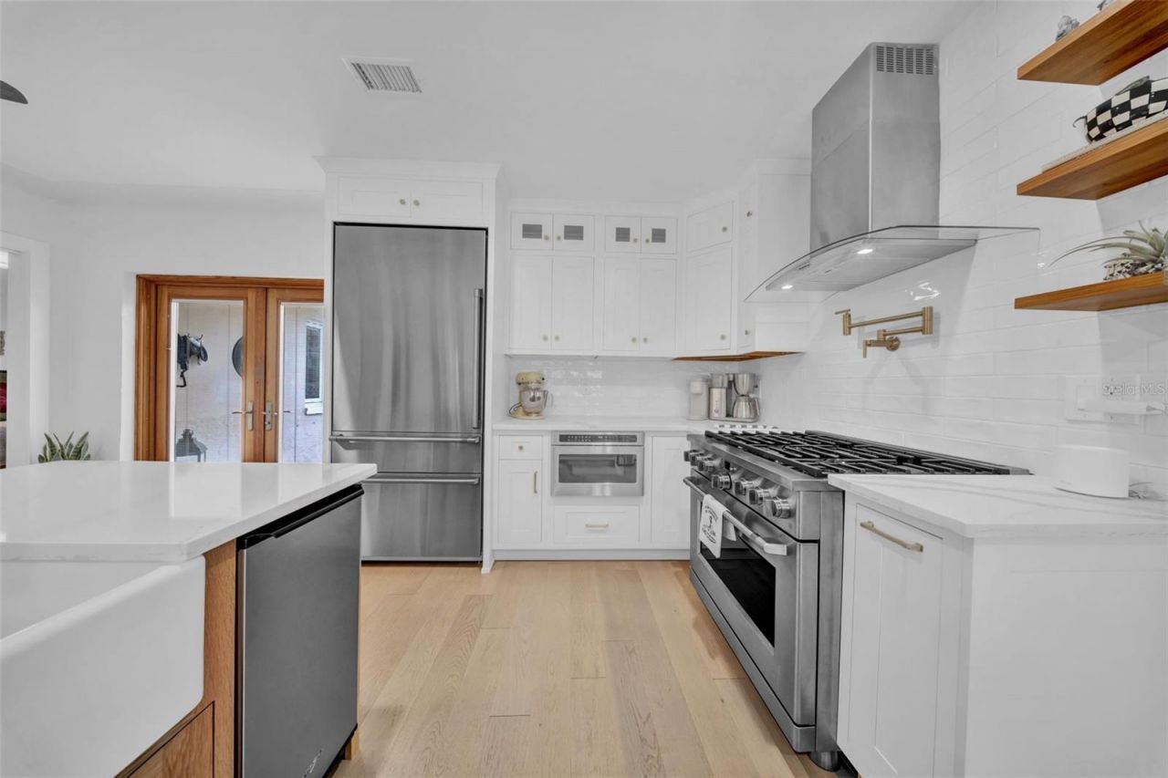 121 28th Avenue Ne, Saint Petersburg, FL 33704 Photo