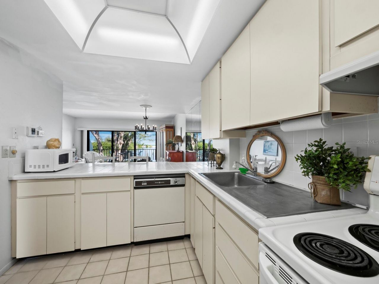 490 N Shore Road, Unit 6, Longboat Key, FL 34228 Photo