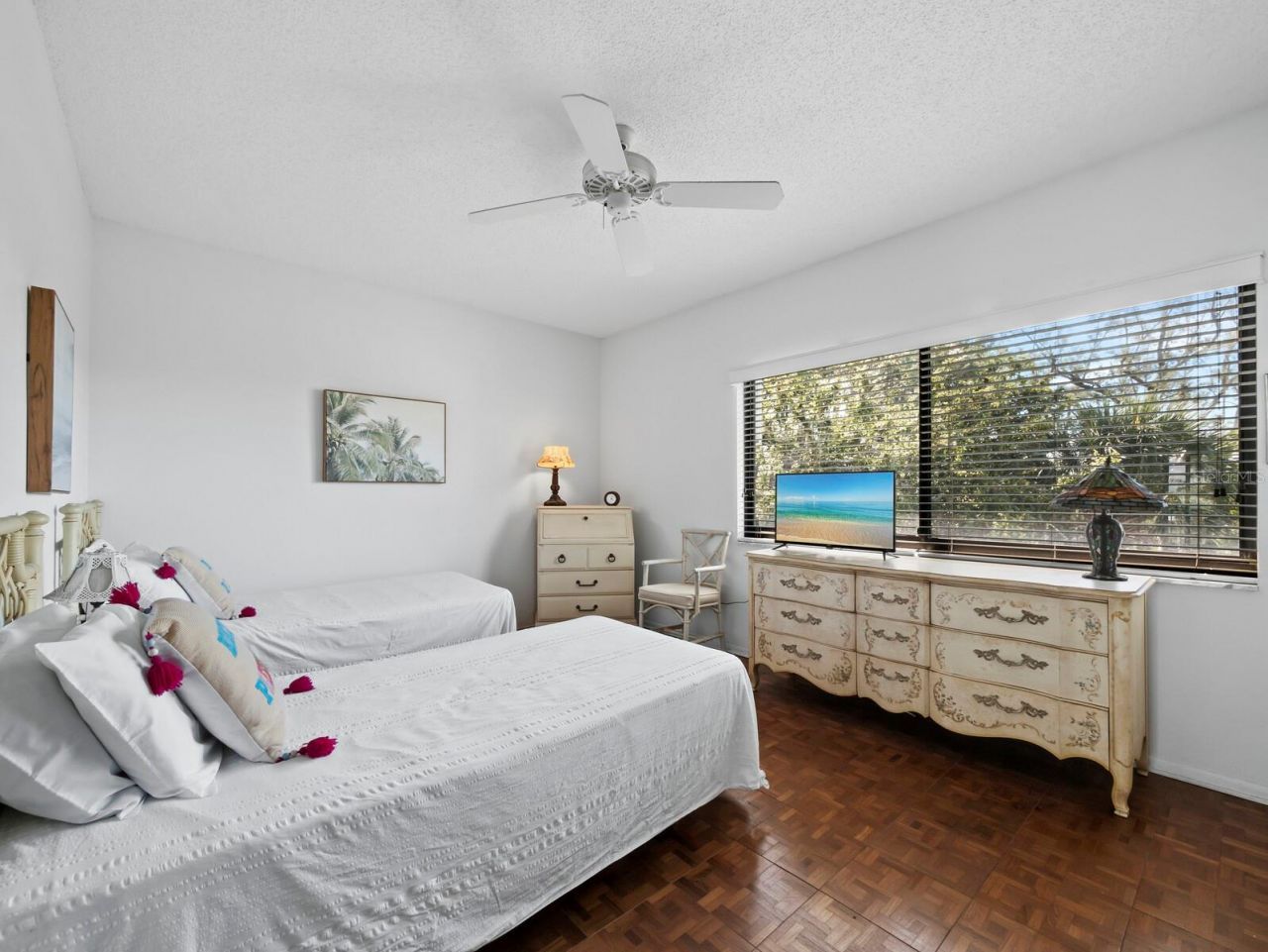 490 N Shore Road, Unit 6, Longboat Key, FL 34228 Photo