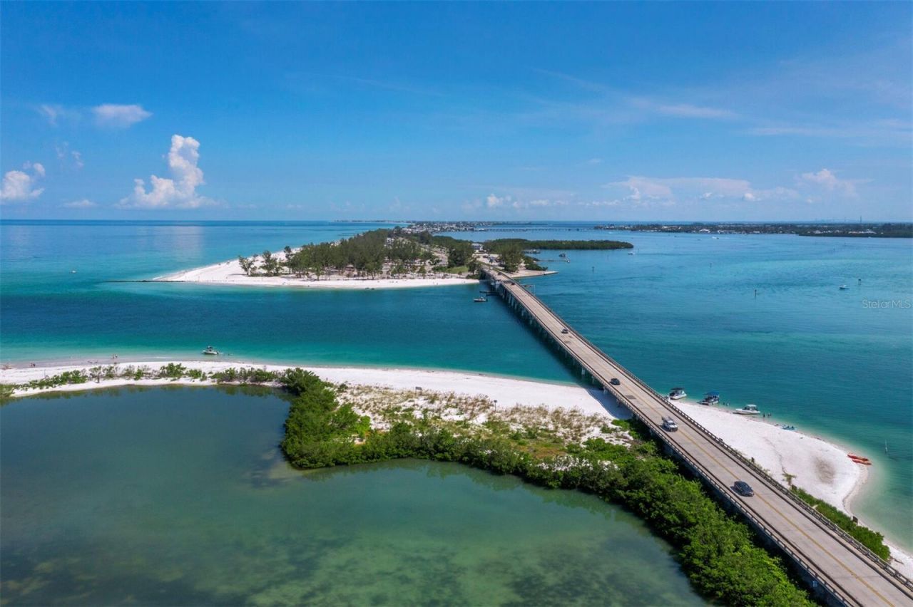 490 N Shore Road, Unit 6, Longboat Key, FL 34228 Photo