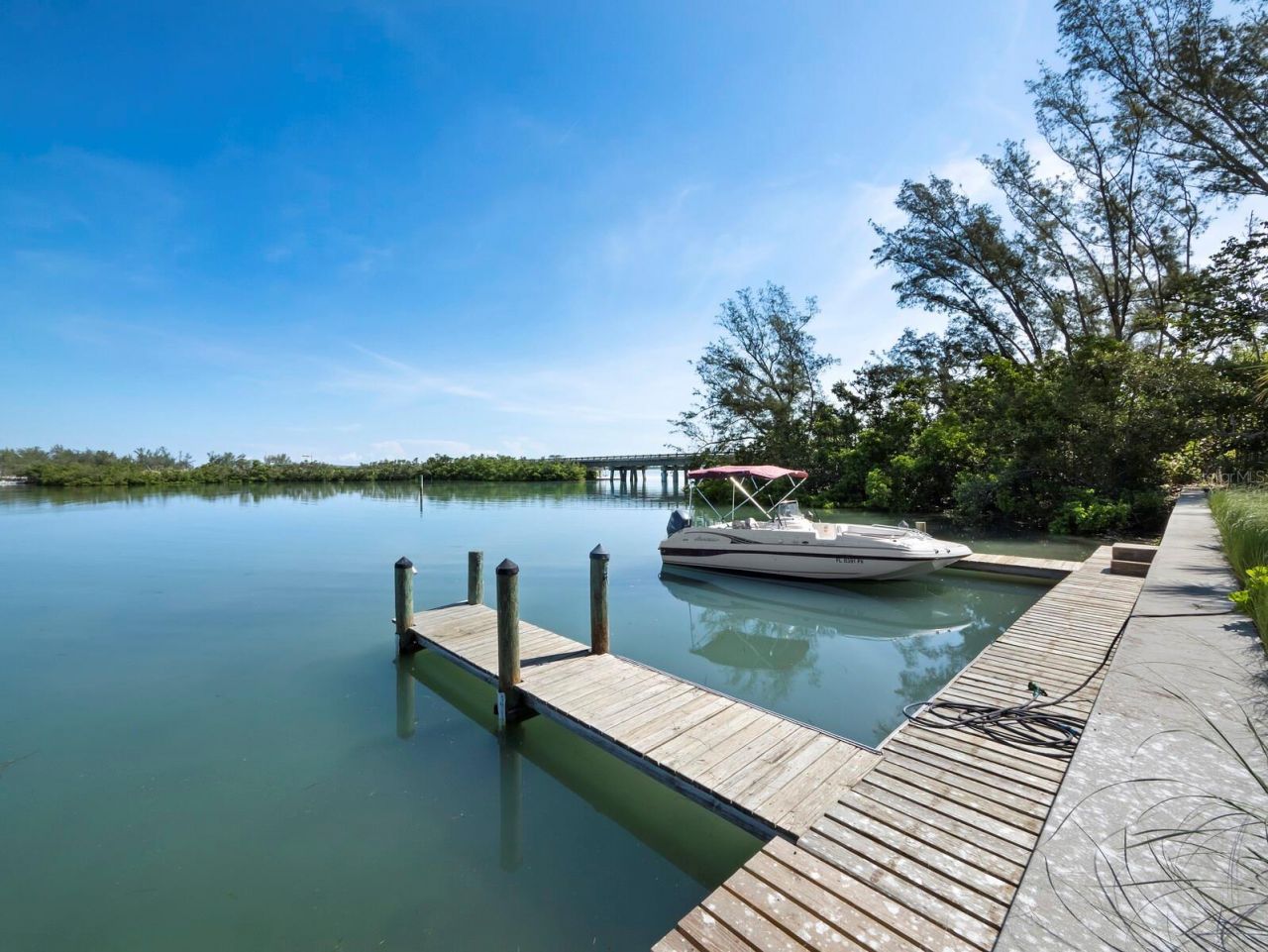 490 N Shore Road, Unit 6, Longboat Key, FL 34228 Photo