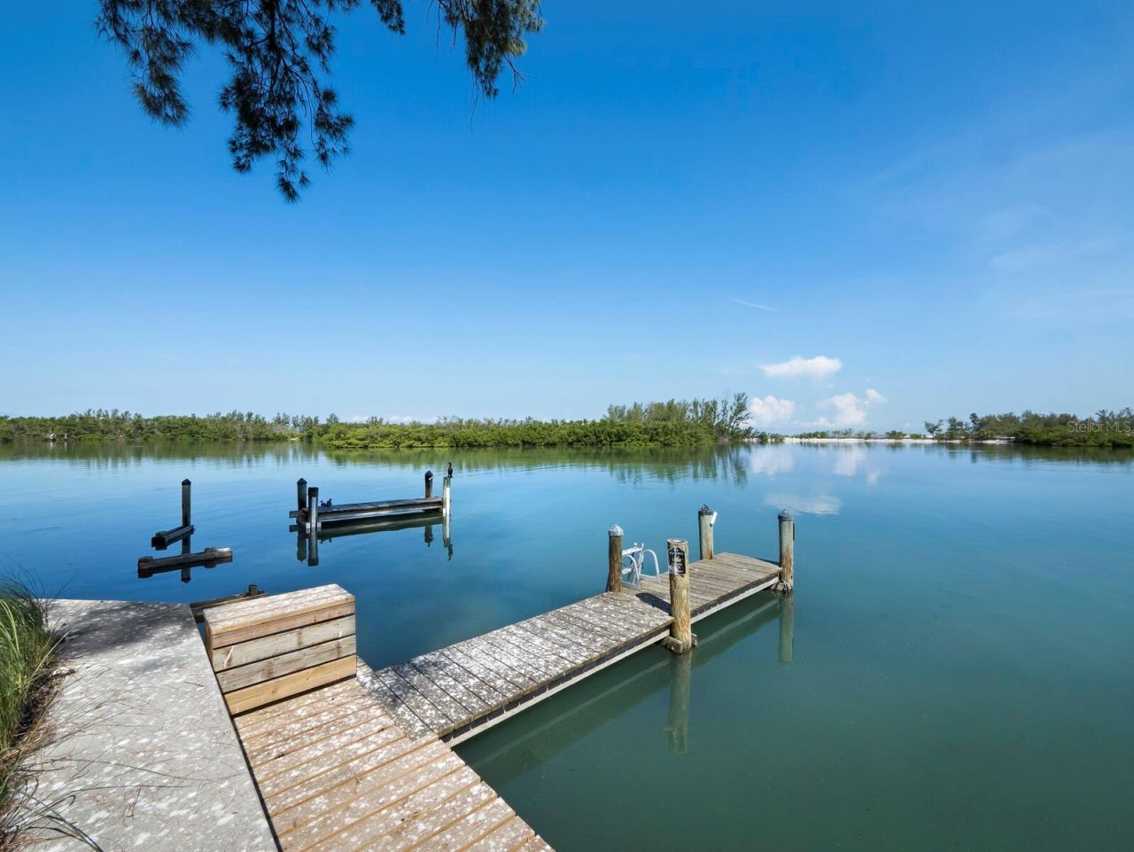 490 N Shore Road, Unit 6, Longboat Key, FL 34228 Photo