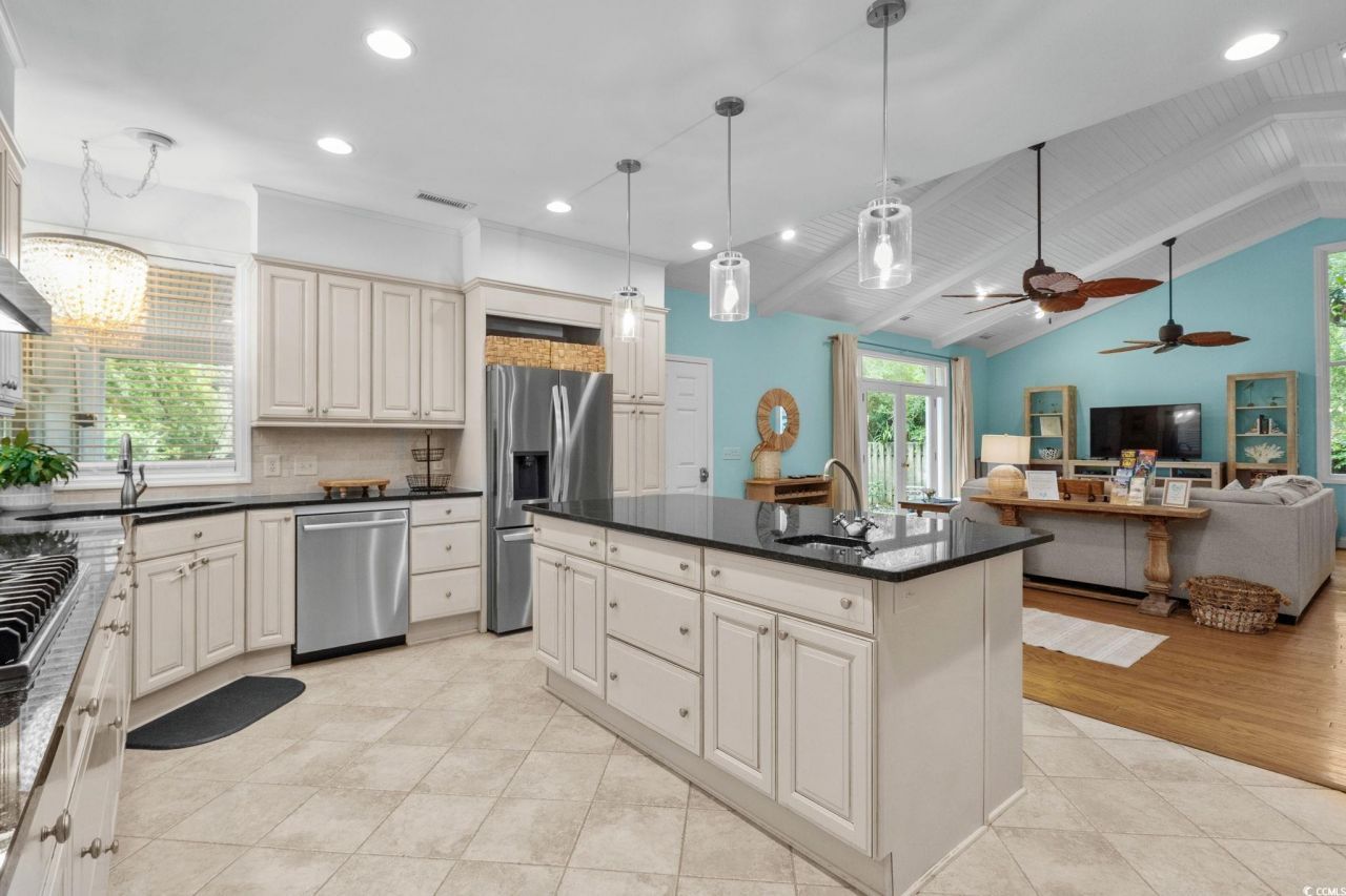 346 Middleton Dr. Photo 14