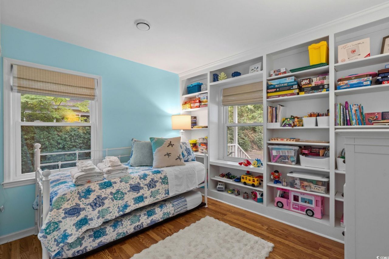 346 Middleton Dr. Photo 21