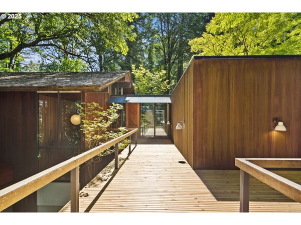 720 NW SAINT HELENS AVE, Portland, OR 97229