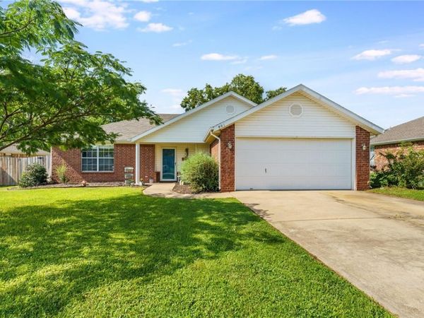 803 Jon Drive, Bentonville, AR 72712